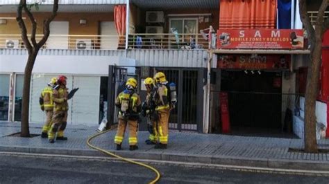 Muere una mujer al incendiarse una casa en el Masnou